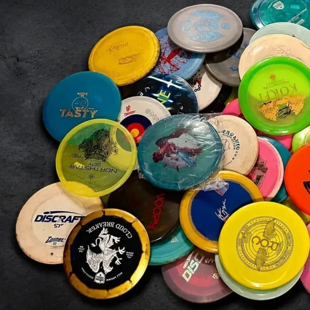 topdisc2 Topdisc Ensimmäinen Kierros – Frisbeegolfin aloitussetti - Image 1